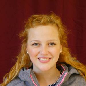 Montana Meyer als Helen in Robin Hood