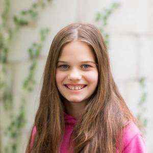 Carlotta Sievers als Hope (Zwerg) in Schneewittchen und die sieben Zwerge