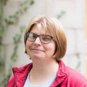 Loraine Reintjes als Beiköchin in Schneewittchen und die sieben Zwerge