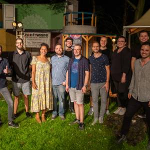 Benefizkonzert mit White Coffee, Gravur und 440 Hertz