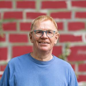 Holger Weißbrod als Hubert Huber in Erben ist nicht leicht