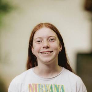 Samantha Schulte als Fotografin in Emil & die Detektive