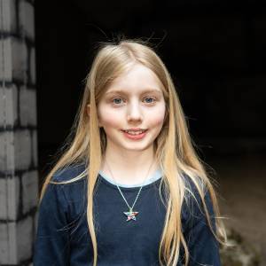 Joana Bischoff als Schülerin Luna in Wenn der Mond am Himmel steht...
